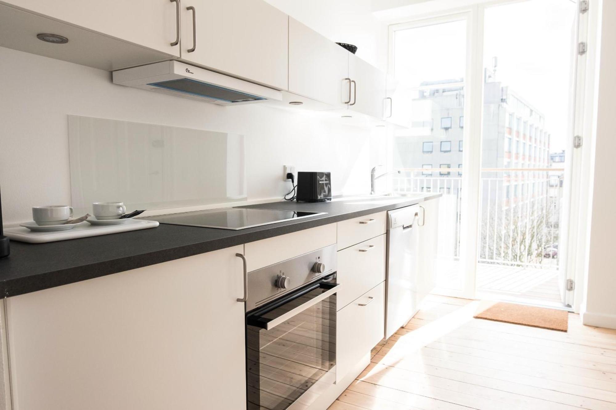 Beautiful 2-bed With Large Balcony Lejlighed København